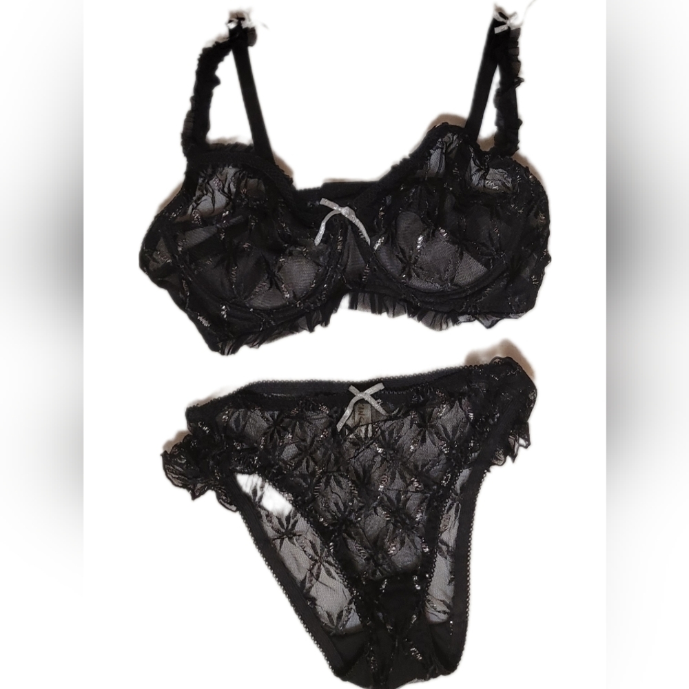 Sexy lingerie,set bra&underwear Black sizeM(40/90C)Buy 2, get the third one free